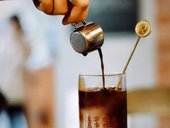 椰子水淋上意式浓缩-店溡三(御华名苑愚园路1221弄店)