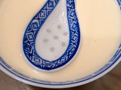 招牌杏仁姜撞奶-黄氏许牛奶甜品专家(水晶街店)
