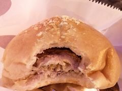 蓝莓芝士包-老佛爷饼店