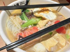 -蒙自源米线大王(东站店)
