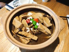 -吴越荣记苏州菜·松鼠桂鱼100%活鱼现做(斜塘老街店)