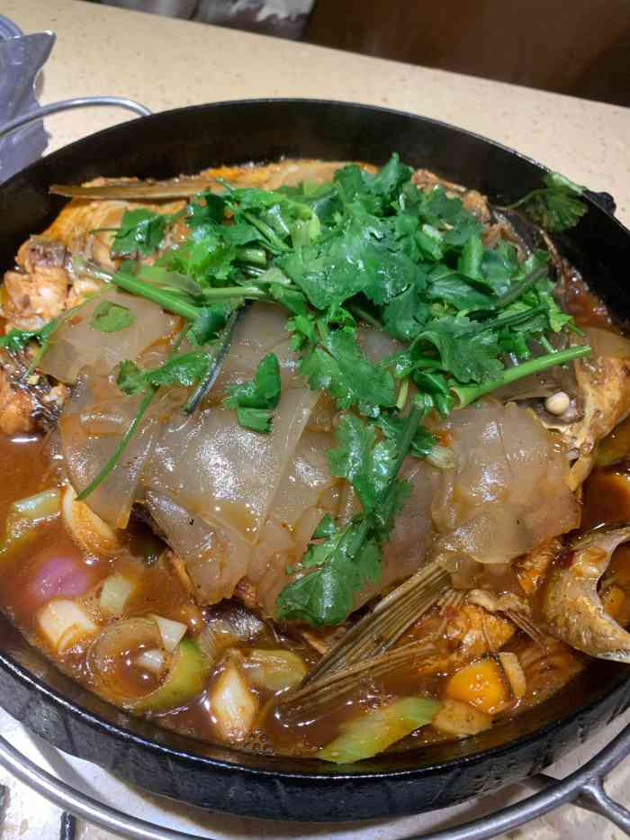 鱼头王(五一路店)-"聚餐选的店,据说特别棒,门头比较一般. .