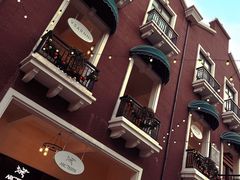 -王府井奥莱临潼小镇(临潼店)