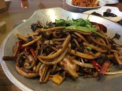 干锅茶树菇-渝乡人家(和平里店)