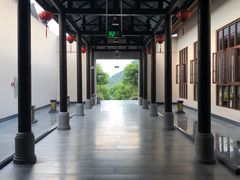 -英德宝晶宫天鹅湖茶语温泉