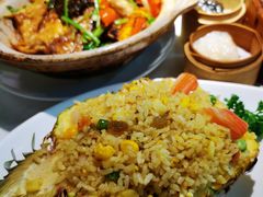 啫啫三文鱼头煲-避风塘·老港味餐厅(虹口龙之梦店)