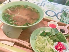-越弥越南传统美食馆