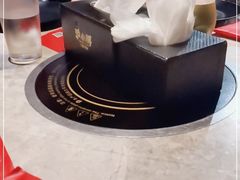 -沪小胖小龙虾(淮海中路旗舰店)