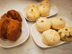 -李与白包子铺(桐梓林店)
