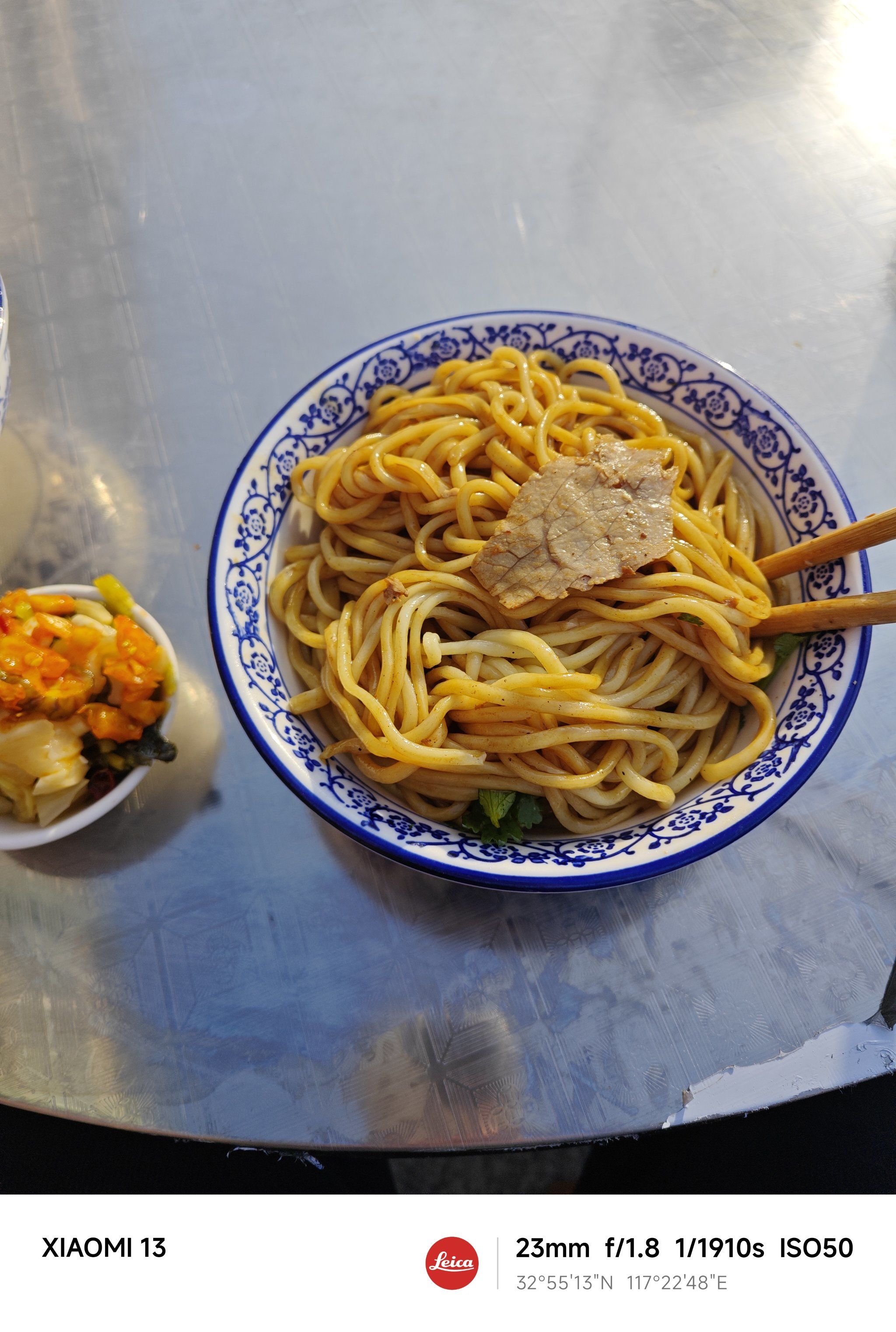 老板做的干扣面很好吃,料子很有感觉,烟火