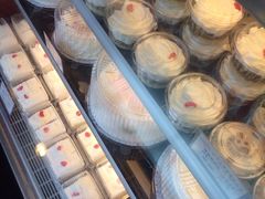 -红宝石·鲜奶小方·海派西点房(丰庄店)