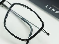 -目艮眼镜SHOWROOM(品牌集合店)