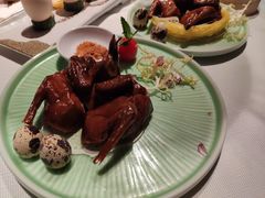红烧乳鸽-天瑞轩·粤菜餐厅