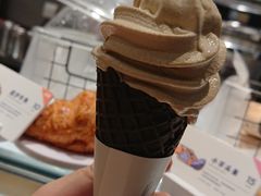 -喜茶(上海打浦桥日月光gelato lab+店)