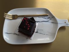 -UNI UNI(环亚凯瑟琳店)