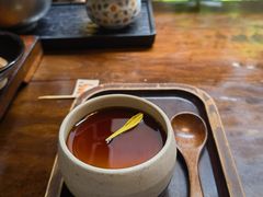 -银米·云南传统过桥米线(双廊黑金冠店)