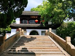 -汇龙潭