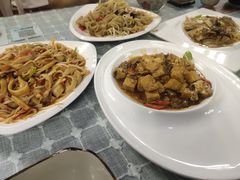 -天天向上素食餐厅(五台山店)