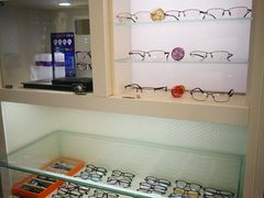 -明月眼镜(三坝店)