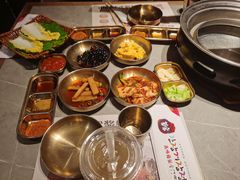 -草家酱蟹炭火烤肉店(珲春南路一店)