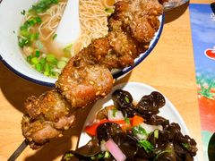 电烤羊肉串-张碗碗青海牛肉拉面(王城公园店)