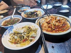 -蓝田九大碗民俗食府(蓝田店)