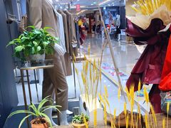 -洋洋广场(南街店)