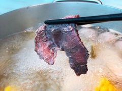 现切鲜嫩牛肉-为什么牛潮汕牛肉火锅(中信广场店)