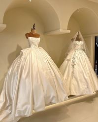 点击看大图 -33度婚纱礼服馆(仁和广场店)