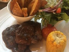 -Hai Bar And Grill