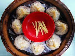 蟹黄汤包-食惠里小笼包面馆(越秀店)