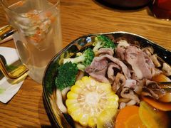 -初念轻轻然(长阳创谷店)