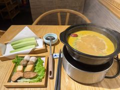 -十二舍·湯物素煮(江泰潤政店)