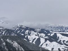 -丝绸之路山地度假区滑雪场