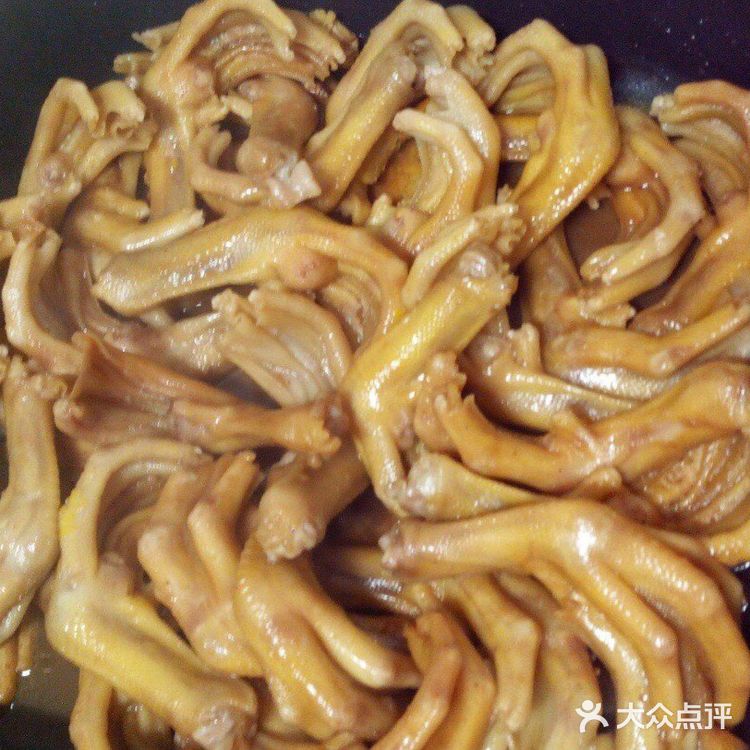 炎炎夏日来份自制的卤鸭脚配冰饮不要太爽