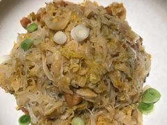 酸菜炖油渣-小大董·烤鸭(凤凰汇店)