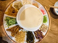 -怪噜范·老贵阳街头名小吃(鸿通城店)