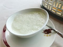 官燕炖鲜奶-天龙轩(香港丽思卡尔顿酒店)