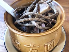 茶树菇排骨瓦罐汤-万方圆拌粉瓦罐汤(滕王阁旗舰店)