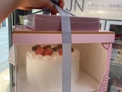 -爱上花开·蛋糕·安佳动物奶油轻奢私人定制(凯德店)
