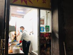 门面-小红车炸蛋葱油饼