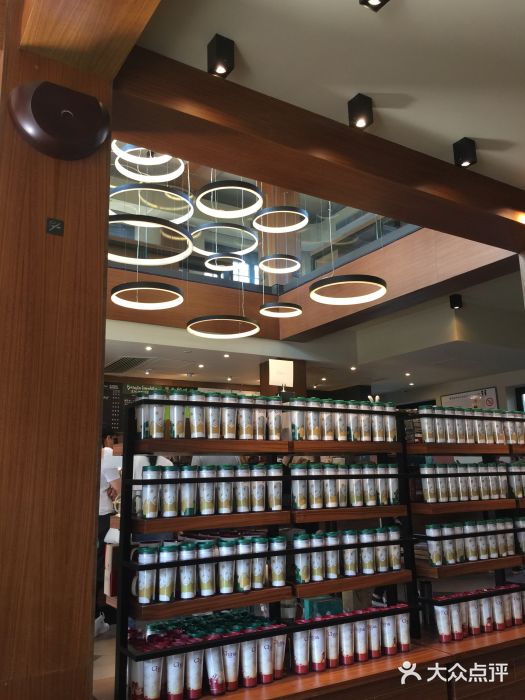 星巴克臻选(成都宽窄巷子店)大堂图片