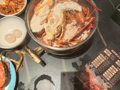 -雍容荟帝王蟹活龙虾展台自助(IFS黑金店)