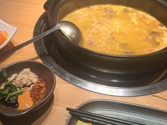 -一朵菌·野生菌探索家火锅(南亚店)