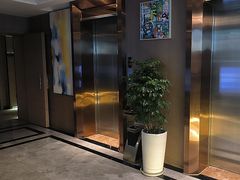 -网鱼电竞酒店(成都欢乐谷金府地铁站店)