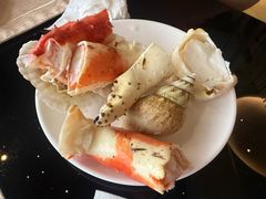 酱烧北海道长脚蟹-广州花园酒店-凌璇阁360度高空海鲜自助餐CAROUSEL