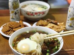 -矮子粉店1985·长沙米粉(湘春路店)