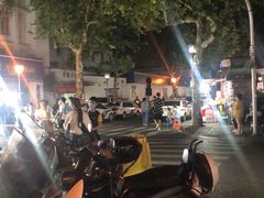 -吴山路夜市