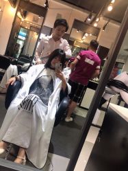 -FRIDAY星期五专业美发沙龙