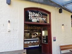 -Ribs & Burgers The Rocks